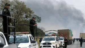 El Congreso de Bolivia autoriza al presidente Rodrigo Paz a usar al Ejército para desbloquear las vías controladas por manifestantes