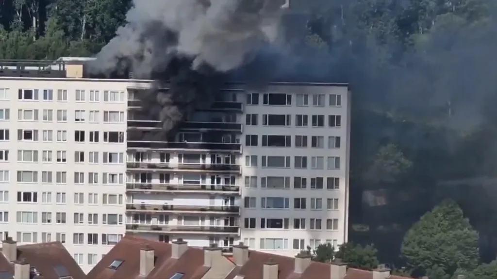 Grave incendio en apartamentos deja al menos 6 muertos y varios heridos en Amberes, Bélgica; esto es lo que se sabe